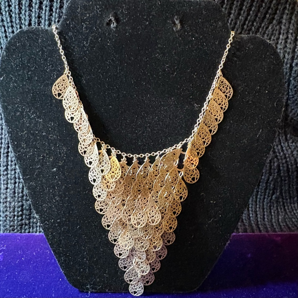 Elegant Filigree Necklace